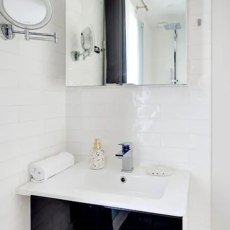 Eiffel Tower & Invalides - 1br - Cityapartmentstay *